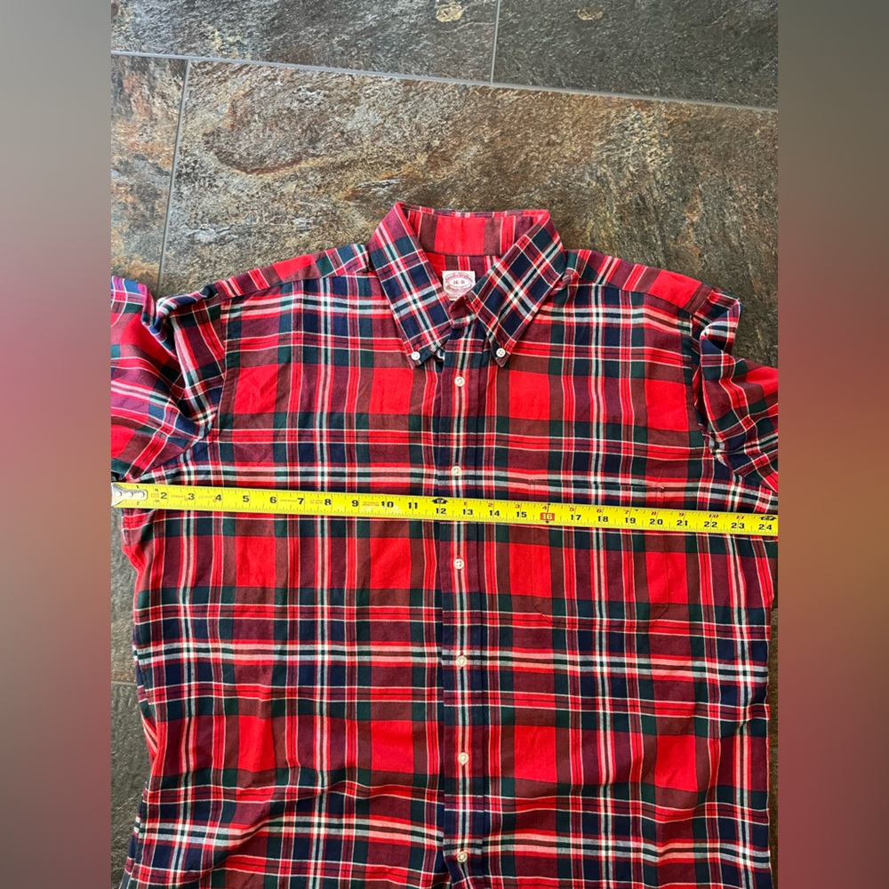 Brooks Brothers Brothers Flannel. Classic red plaid long sleeve button down. 16R - Picture 6 of 8